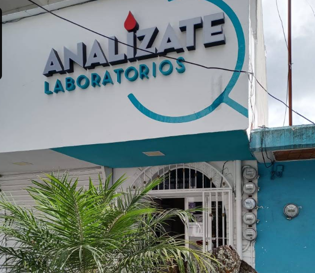 Fachada Analízate Laboratorios